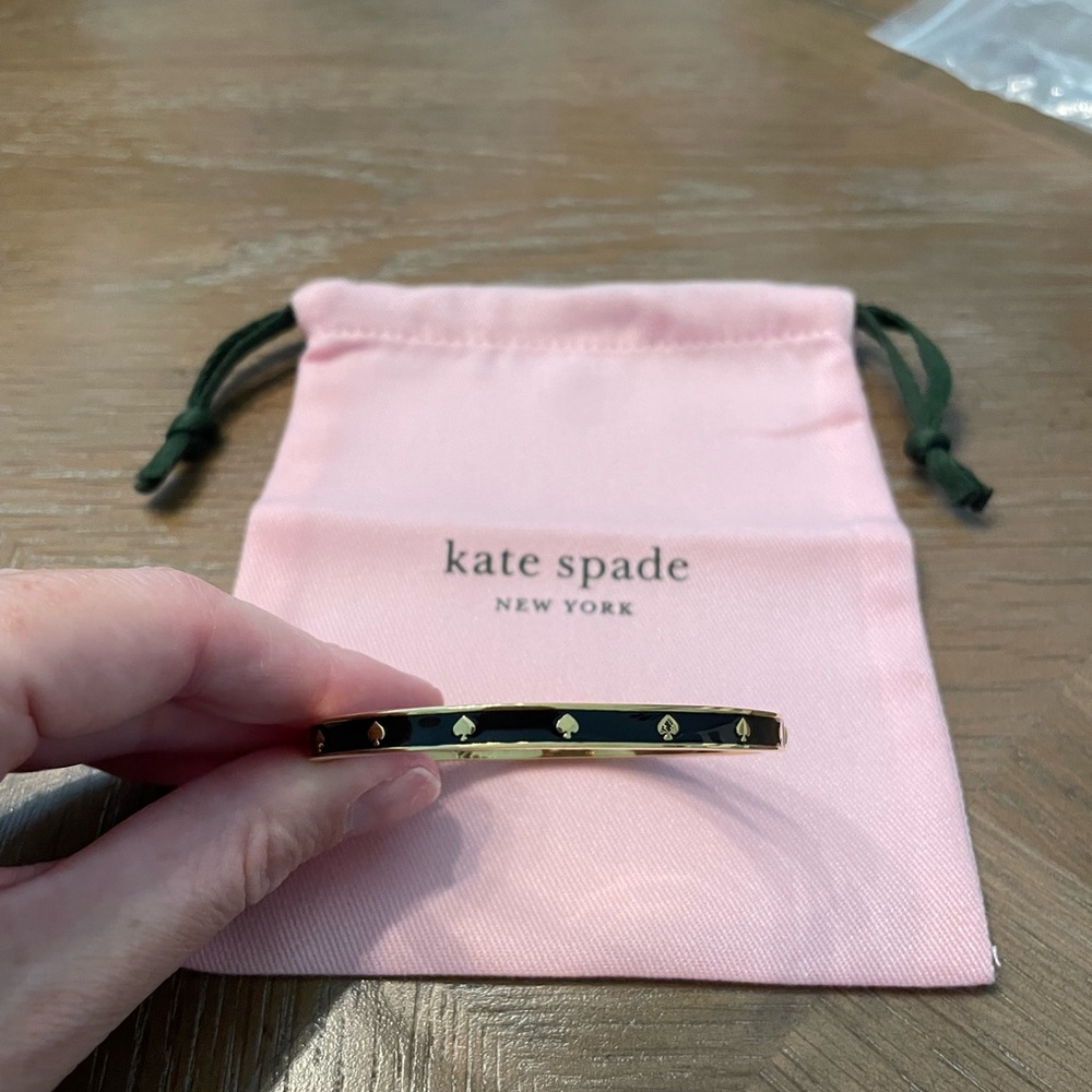 Kate Spade bangle bracelet - New w/ dust bag - black and gold